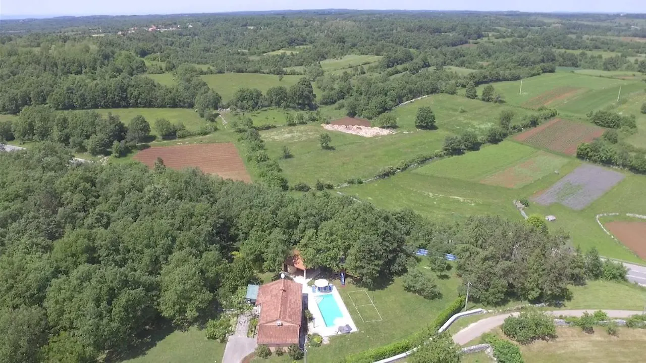 Villa Fragola - Holiday House With Large Garden Tinjan 0*,