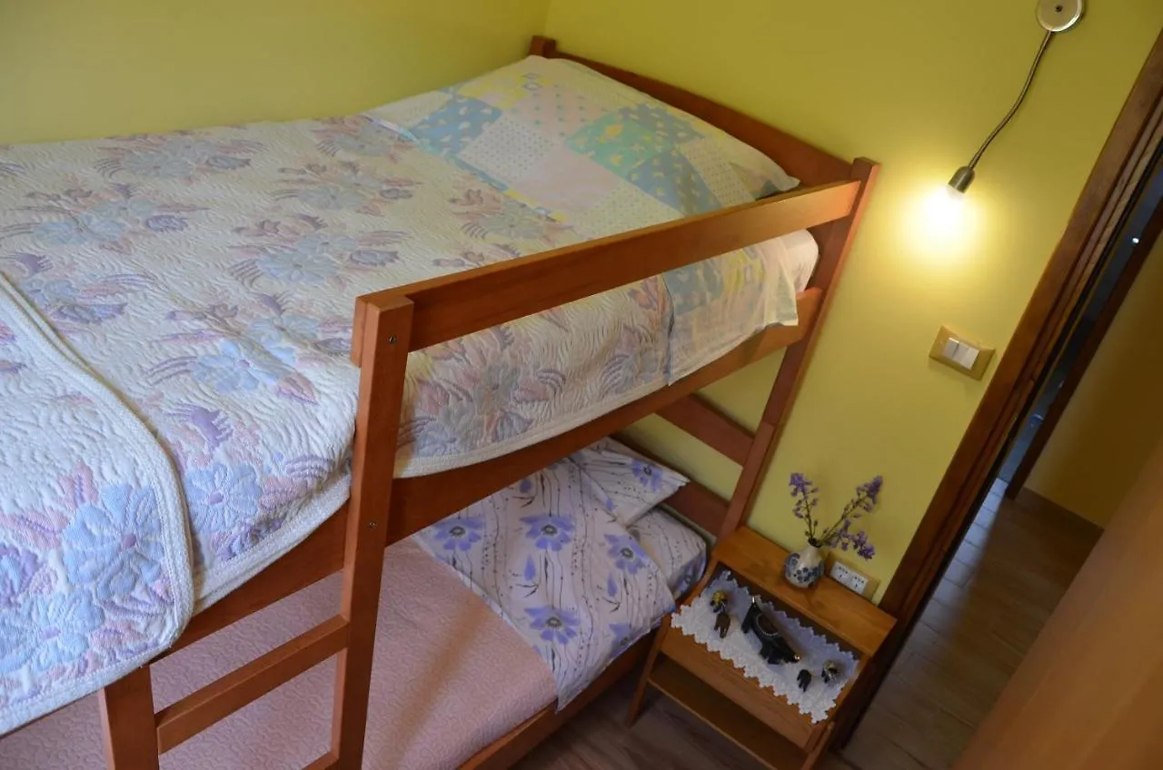 Villa Fragola - Holiday House With Large Garden Tinjan Croatia